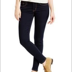 Levi 710 Super Dark Blue Wash Super Skinny Jeans